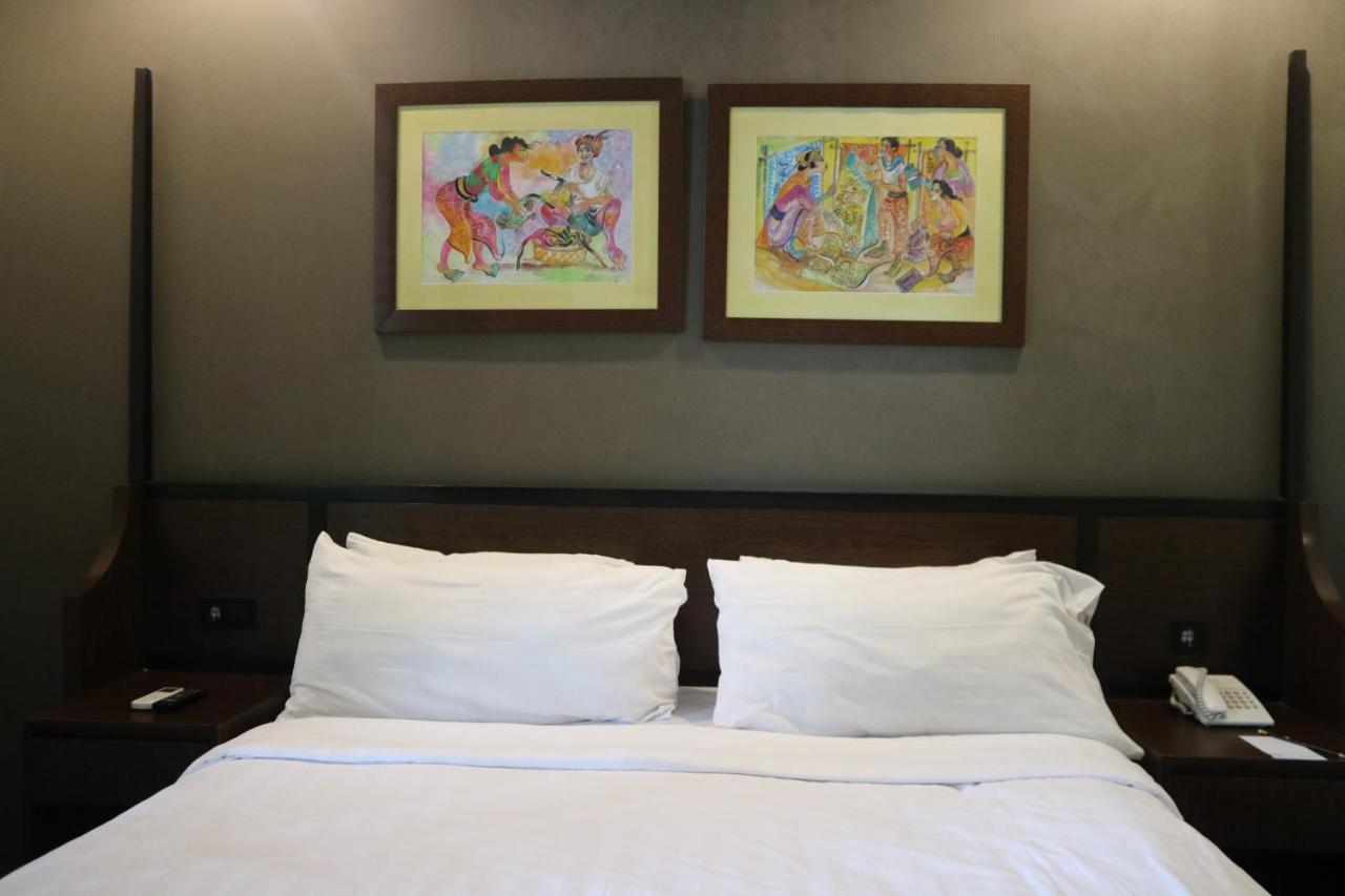 Amanuba Hotel& Resort Rancamaya Bogor Luaran gambar