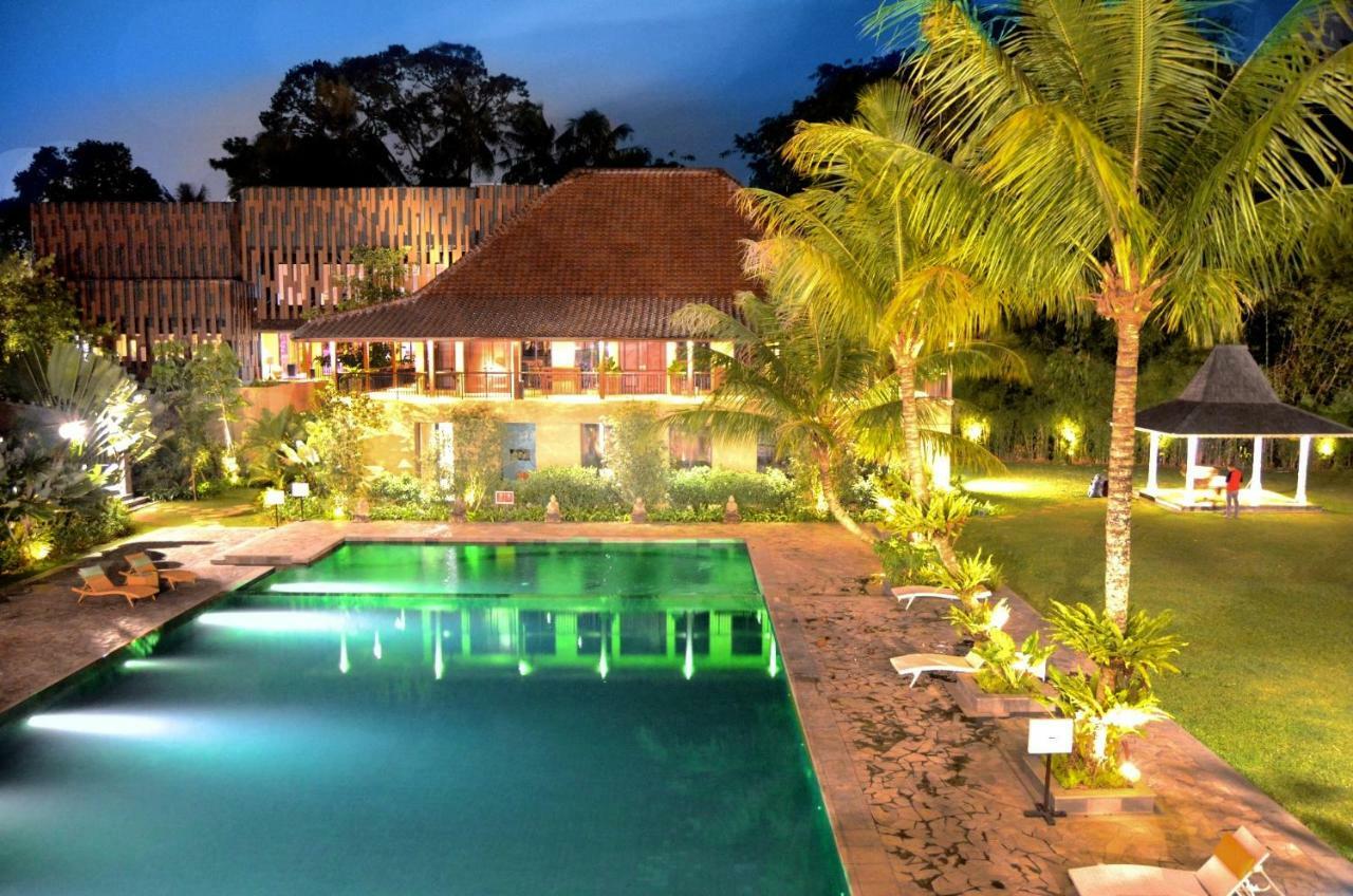 Amanuba Hotel& Resort Rancamaya Bogor Luaran gambar